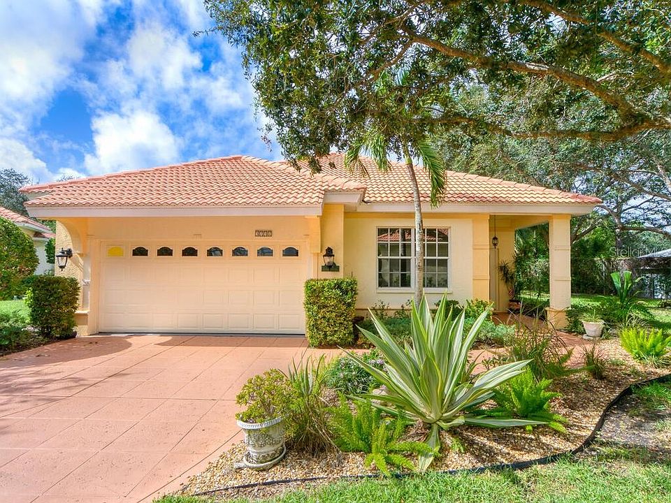1st image of 3732 Cadbury Cir #11