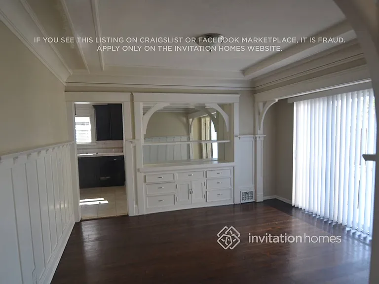 1613 W 49th St — Photo 4