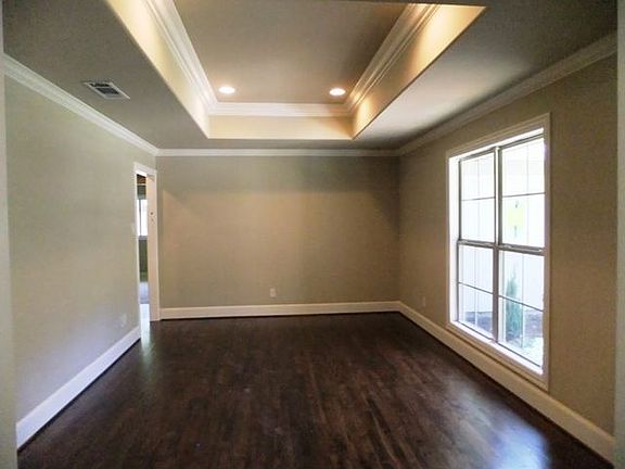 4th image of 4007 Shady Hill Dr
