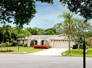 2827 Riviera Dr, Sarasota, FL 34232