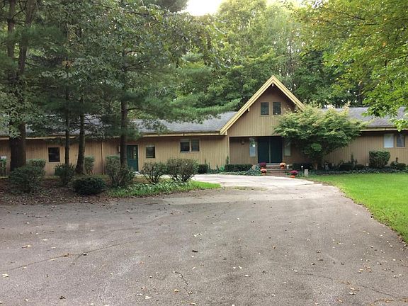 2nd image of 6420 Lakewood Pointe Dr