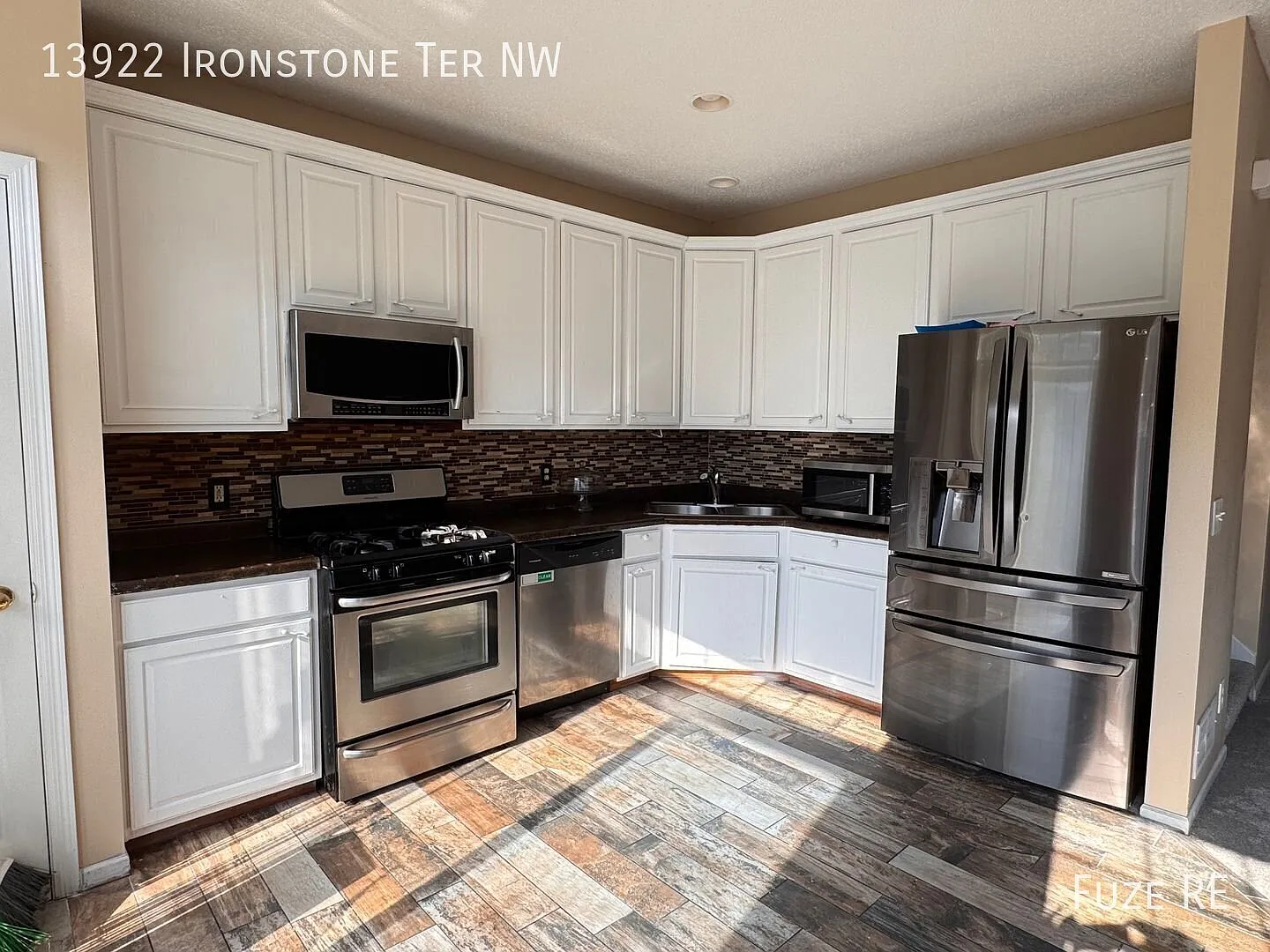 4 bedroom, 3.5 bathroom townhome in Ramsey MN — Photo 1