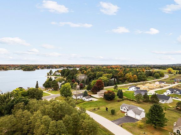 5th image of 261 Heartland Dr