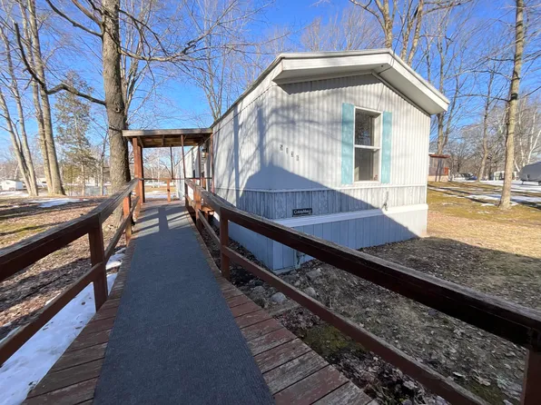 5136 S Birch Dr, Barryton, MI 49305