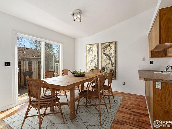 3rd image of 535 Sherwood Ct