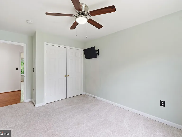 2917 Markhams Grant Dr — Photo 46
