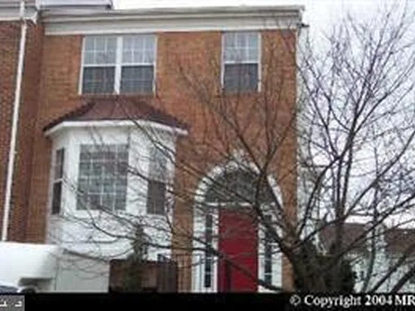 18506 Carriage Walk Cir, Gaithersburg, MD 20879