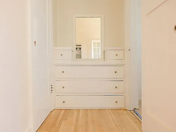 Studio, $2,595 — Photo 2