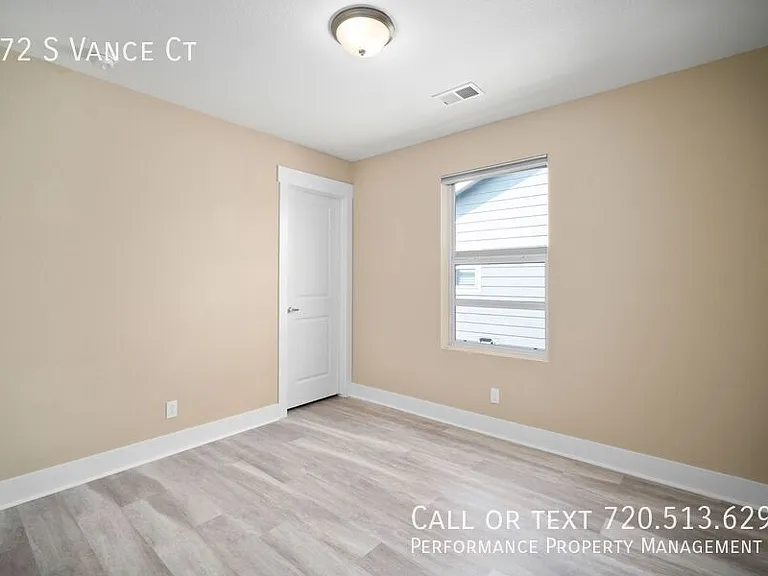 572 S Vance Ct — Photo 21