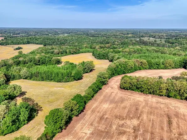 19735 Highway 22 N, Wildersville, TN 38388