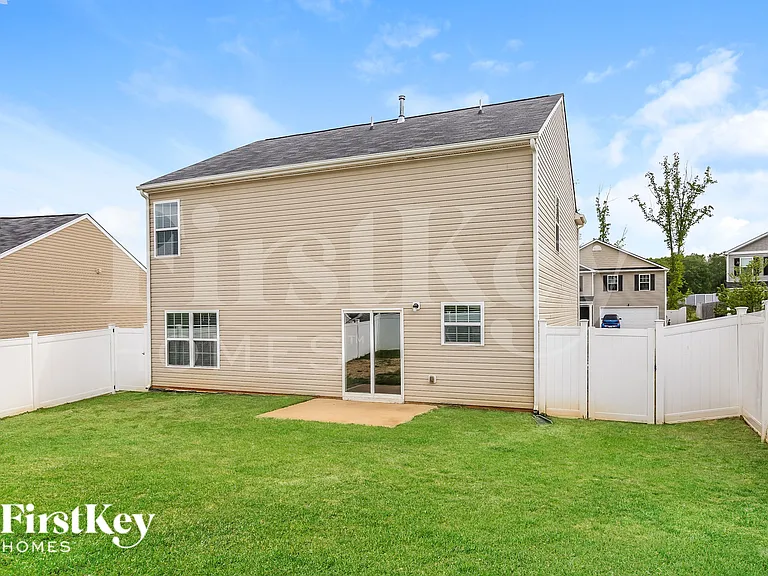 1547 Kilstrom St — Photo 14