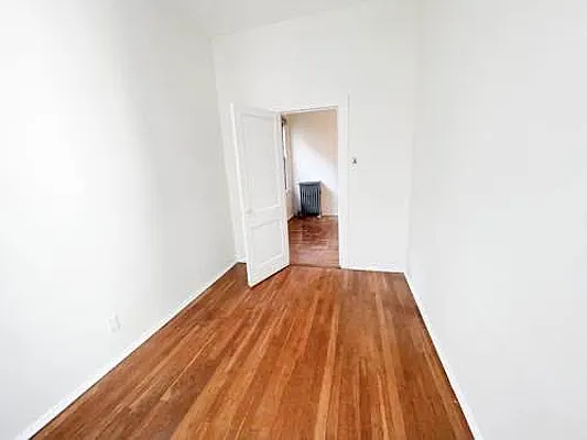 Rented by Ulas Real Estates Inc | media 23