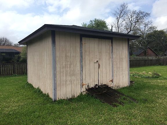 5th image of 55 E Sagebrush St