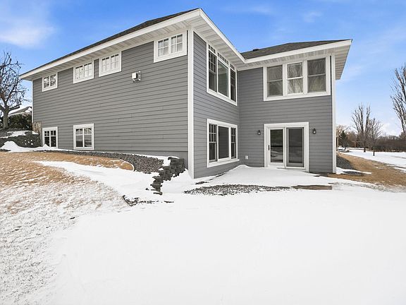 3rd image of 3537 Wildflower Rd S