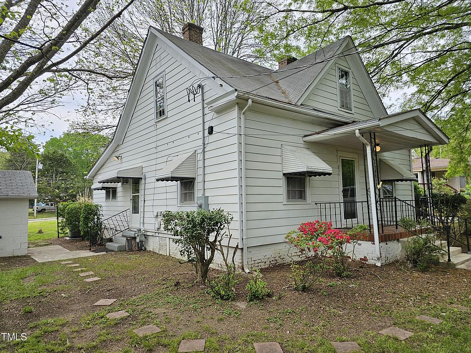 1st image of 211 Page St