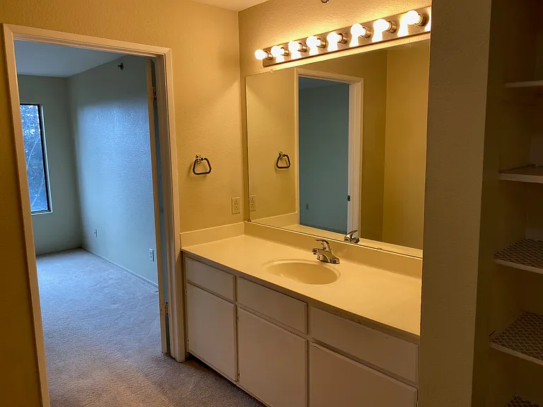 29599 Vanderbilt St — Photo 10