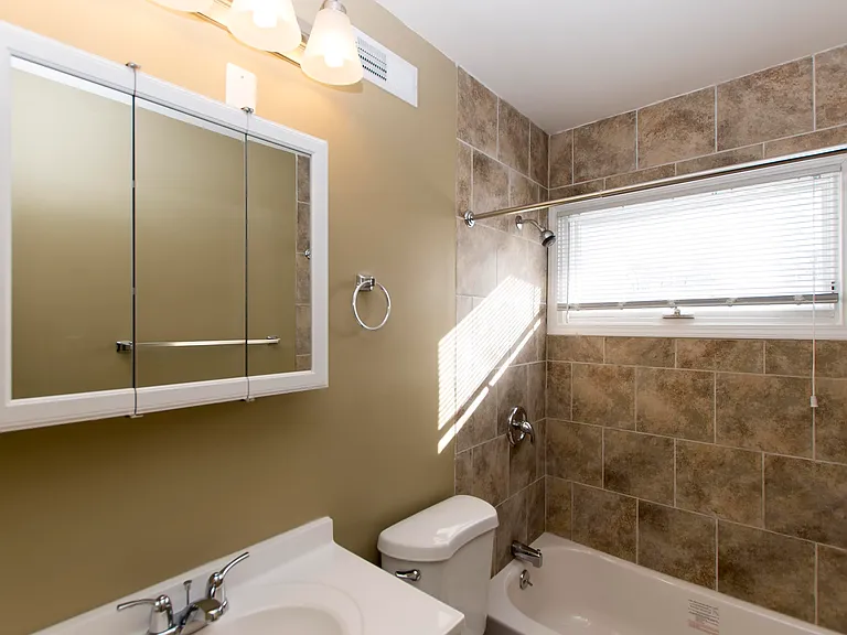 57 Rockland Dr — Photo 11