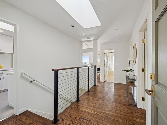 5th image of 331 Lowell Avenue