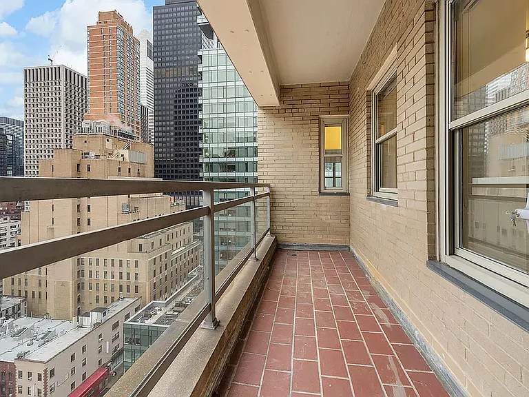 300 E 57th St #18A — Photo 7