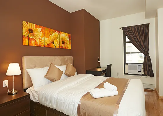 Rented by Townhouse Apartments | media 11