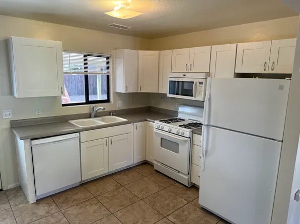 3321 N Grandview Dr #1, Flagstaff, AZ 86004