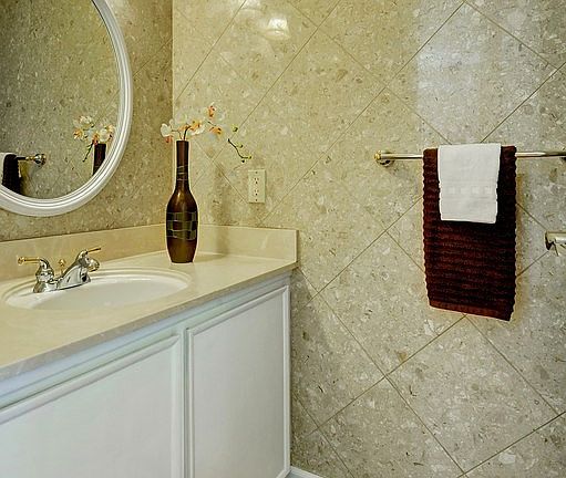 5th image of 17050 Northup Way APT 24