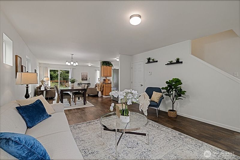 5th image of 2703 105th Avenue SE