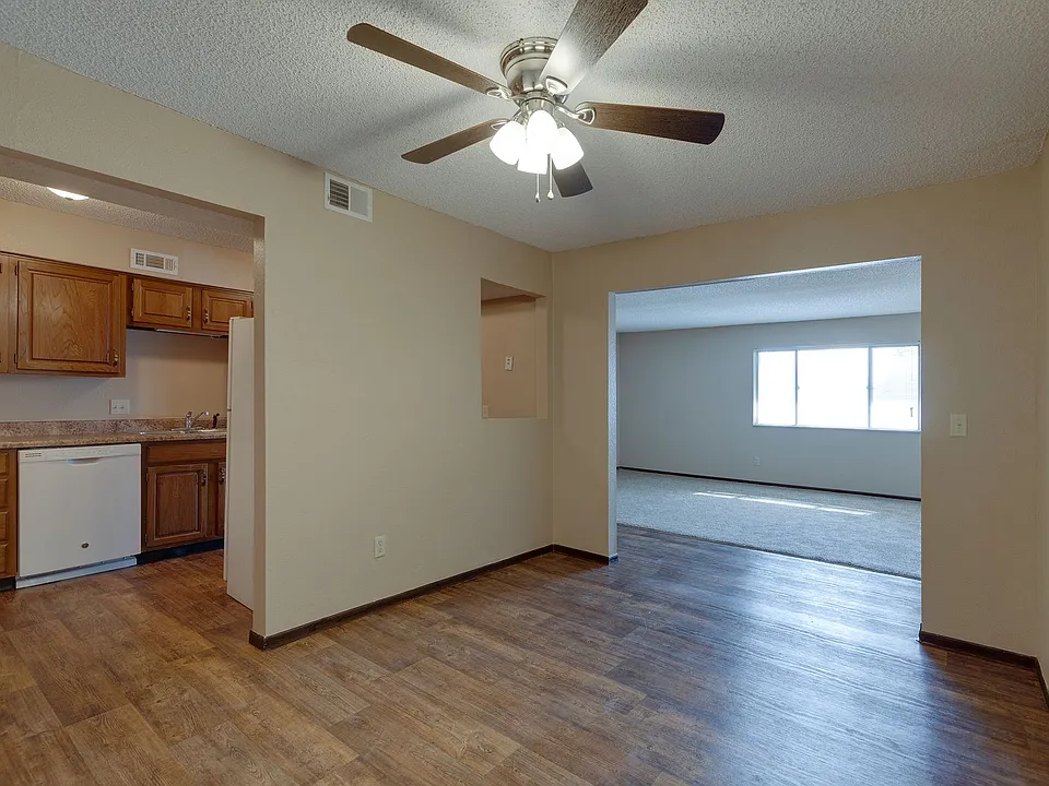 Aragon Apartments