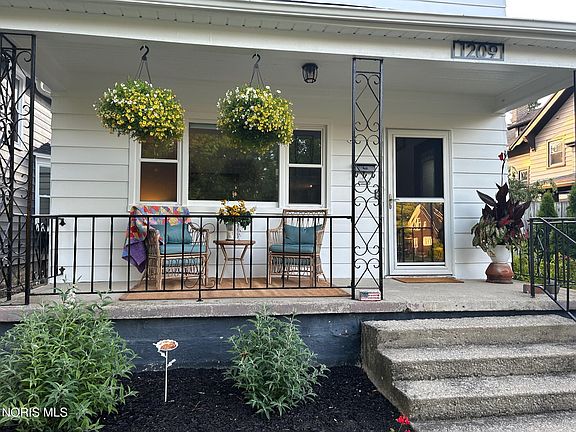 3rd image of 1209 S Main St