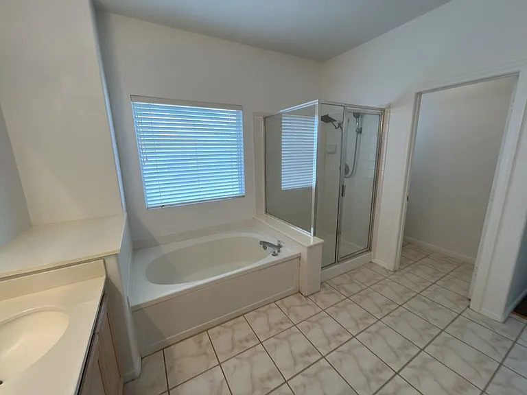 7959 Nookfield Dr — Photo 16