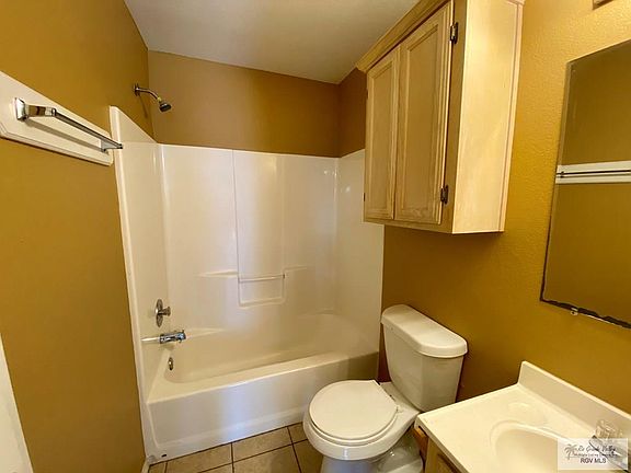 5th image of 2510 Chuparosa Ct #D