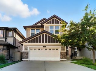 3875 Agar Grn SW, Edmonton, AB T6W 2G3