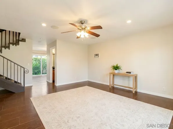 615 Fredricks Ave Unit 122, Oceanside, CA 92058