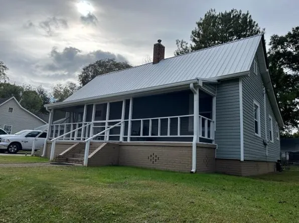 72 6th St, Trion, GA 30753