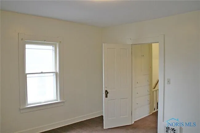 343 N Grove St — Photo 13