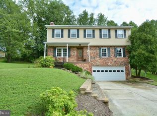 17009 Village Dr W, Upper Marlboro, MD 20772