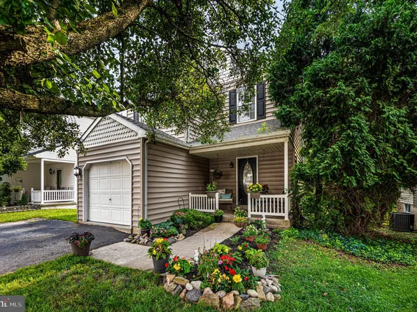 930 Trellis Ln, West Chester, PA 19382