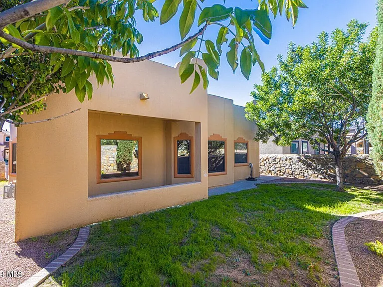 5357 Guillermo Frias Ln — Photo 26