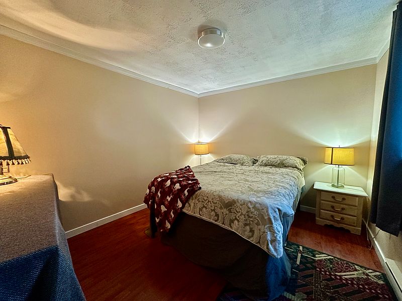 Surrey House for rent - 2 Bedrooms — photo 6