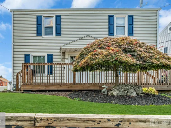 686 Colgate Ave, Perth Amboy, NJ 08861