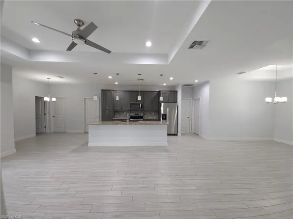 4575 Catalina LN, BONITA SPRINGS, FL 34134