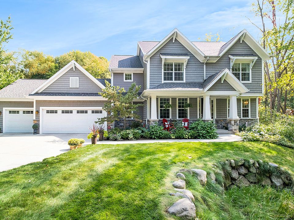 1st image of 6368 Hidden Lake Cir #131