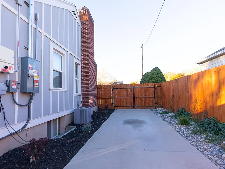 1744 E Redondo Ave #A — Photo 9