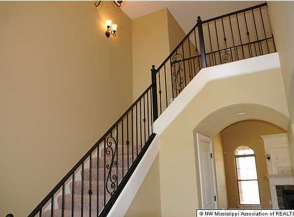 2nd image of 60 Millers Farm Dr