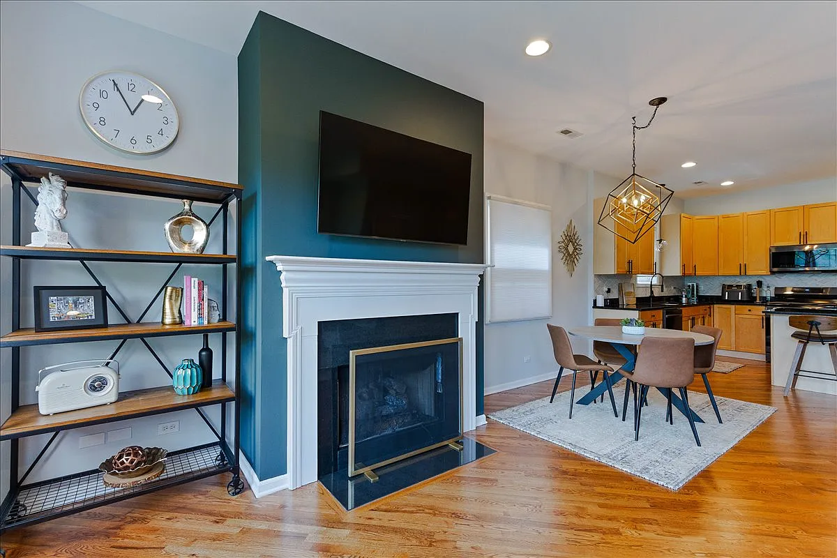 3 bed, 1650 sqft, $3,200 — Photo 4