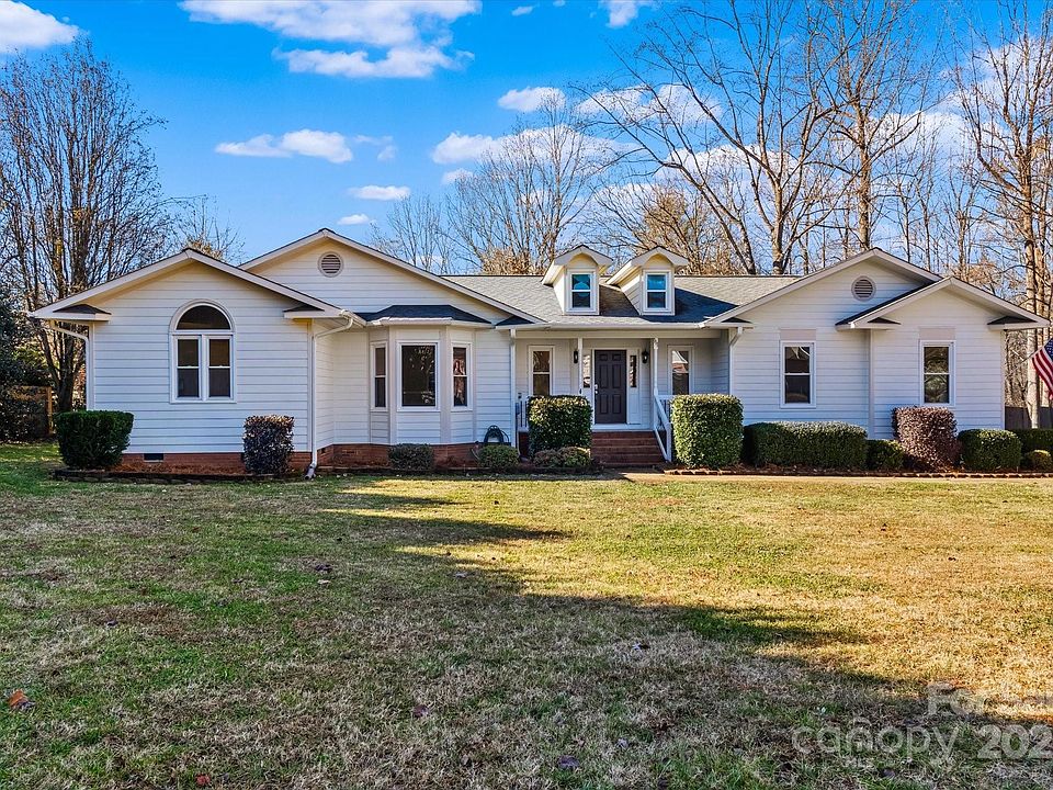 1st image of 111 Catalina Place Dr