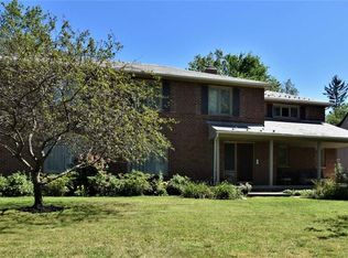 2877 Green Rd, Shaker Heights, OH 44122