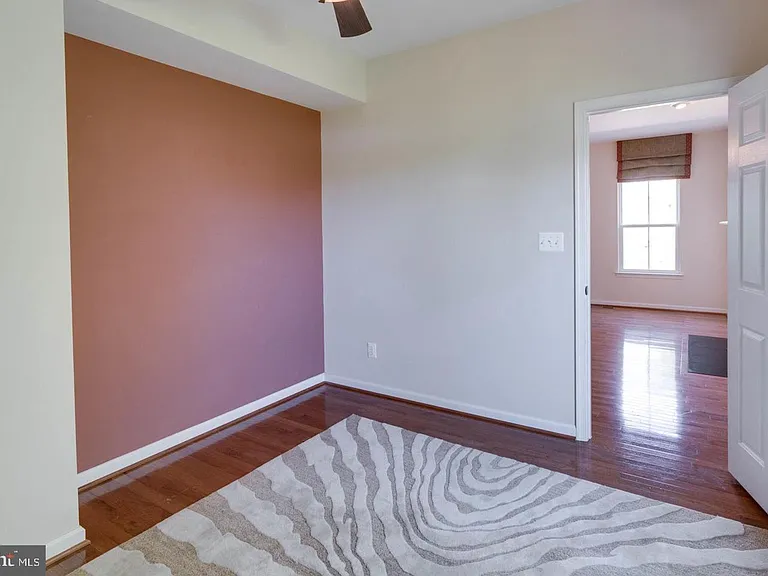 12760 Manor Hall Ct — Photo 24