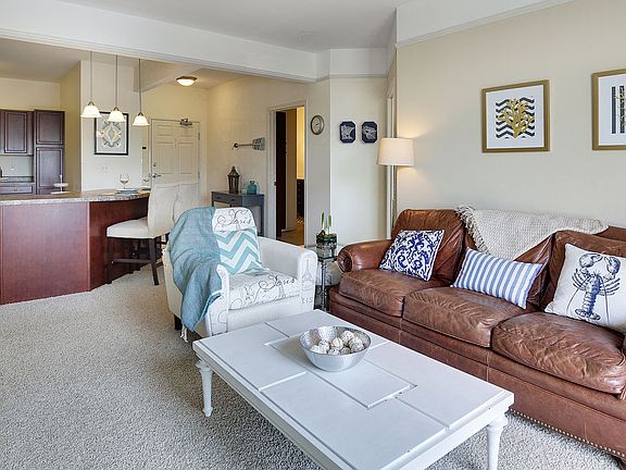 4th image of 1361 Hampshire Ave S #1969503