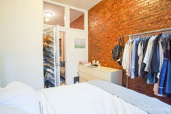 Rented by City Connections Realty | media 22